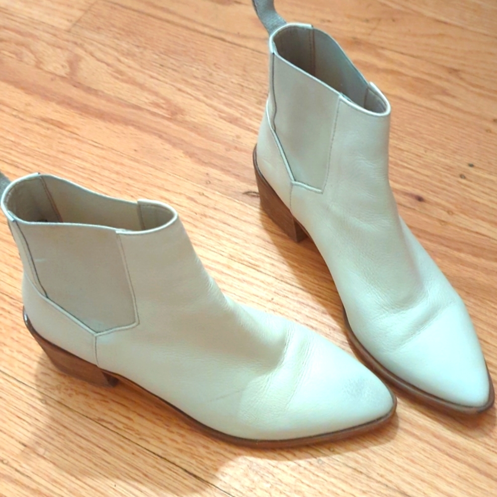 Chinese Laundry Filip Bootie